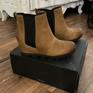 Camel Sorel Wedge Ankle Boots